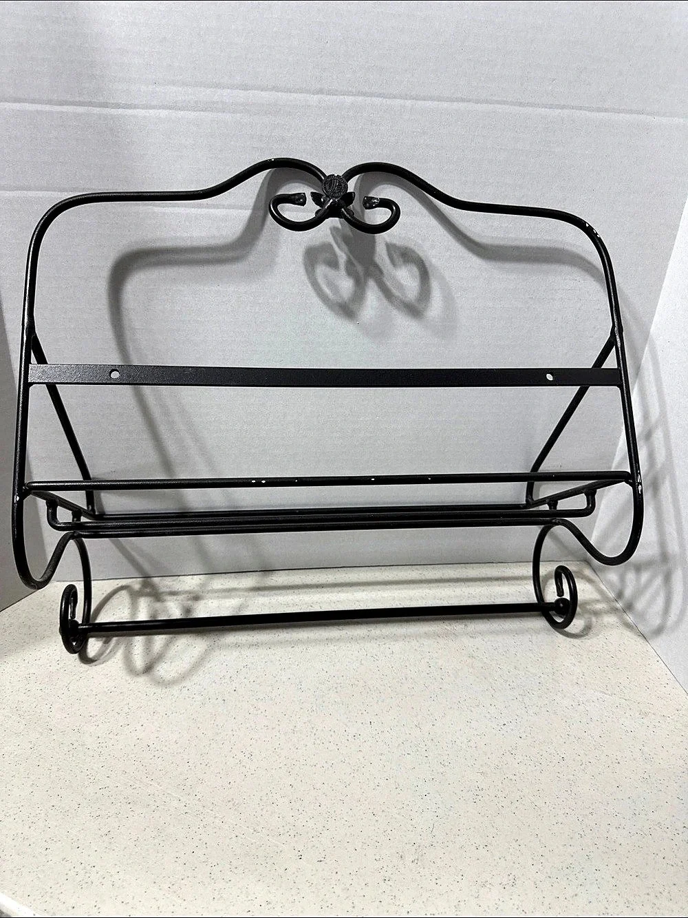 Longaberger Maple Leaf Black Metal Wall Storage Rack